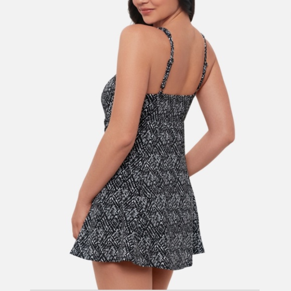 Swim Solutions Women's Abstract Bow Swimdress, Black/White, size 10 NWT - Picture 2 of 2